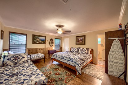 Stunning Riverfront Cottage with Amazing Outdoor Area Perfect for Water Activities in New Braunfels, Texas - New Braunfels, Texas - glamping.directory