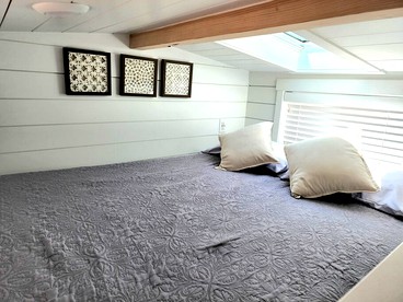 Discover Zion: Tiny Home Stay in Apple Valley, Minutes from National Park - Apple Valley, Utah - glamping.directory