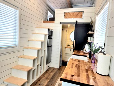 Discover Zion: Tiny Home Stay in Apple Valley, Minutes from National Park - Apple Valley, Utah - glamping.directory