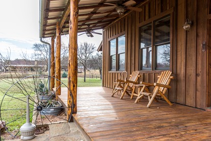 Glamping Cabin Rental for Groups on Lake Buchanan in Texas Hill Country - Lake Buchanan, Texas - glamping.directory