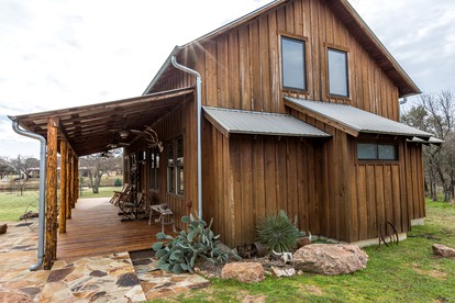 Glamping Cabin Rental for Groups on Lake Buchanan in Texas Hill Country - Lake Buchanan, Texas - glamping.directory