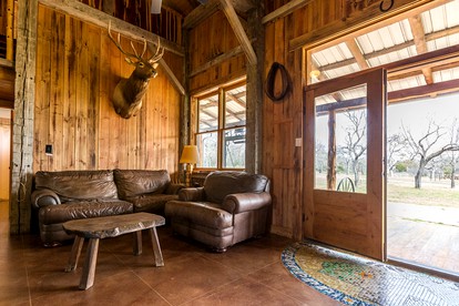 Glamping Cabin Rental for Groups on Lake Buchanan in Texas Hill Country - Lake Buchanan, Texas - glamping.directory