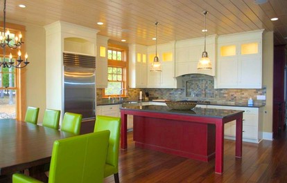 Beautiful and Spacious Vacation Rental with Lake Views in the Grand Traverse Bay Area, Michigan - Northport, Michigan - glamping.directory