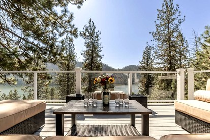 Enchanting Vacation Rental with Breathtaking Lake Views near Lake Fernan in Idaho - glamping.directory