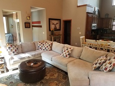 Impressive Vacation Rental for a Family Getaway near Branson, Missouri - Hollister, Missouri - glamping.directory