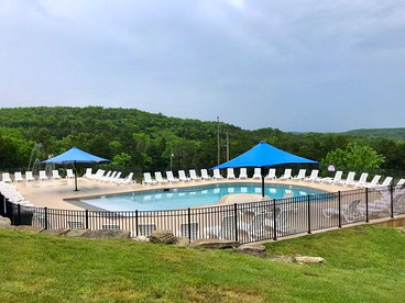 Impressive Vacation Rental for a Family Getaway near Branson, Missouri - Hollister, Missouri - glamping.directory