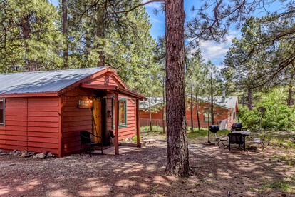Rustic Historic Cabin near the Grand Canyon for a Peaceful Retreat in Parks, Arizona - Parks, Arizona - glamping.directory