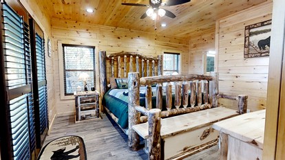 Lazy Bear Lodge (5-Bedroom Cabin) with Pool and Mountain in Walland, Tennessee - Walland, Tennessee - glamping.directory