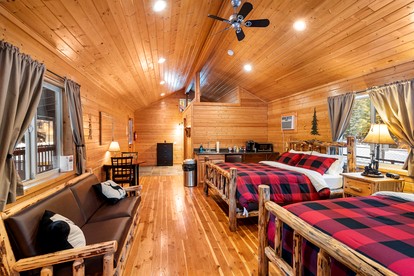 Romantic Vacation Rental Great to Disconnect in Montana - Thompson Falls, Montana - glamping.directory
