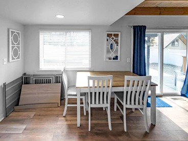 Relaxing Nature-Inspired Retreat with Cozy Lounge in Big Bear, California - Big Bear, California - glamping.directory