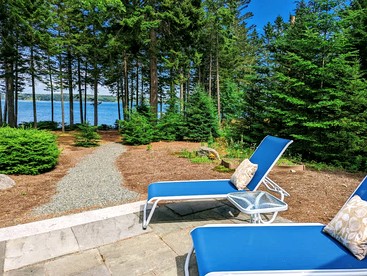 Romantic Waterfront Cottage with Private Beach & Fireplace Near Hancock, Maine - Hancock, Maine - glamping.directory