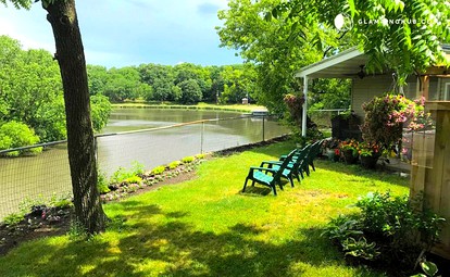 Lovely Cottage Rental Overlooking the River in Iowa Falls for a Getway near Waterloo, Iowa - Iowa Falls, Iowa - glamping.directory