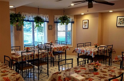 Cozy Mountain Getaway in a Private 65-Acre Bed and Breakfast in Morgan County, Virginia - Berkeley Springs , West Virginia - glamping.directory