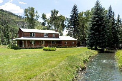 Picturesque Durango Cabin Perfect for a Peaceful Vacation in Colorado - glamping.directory