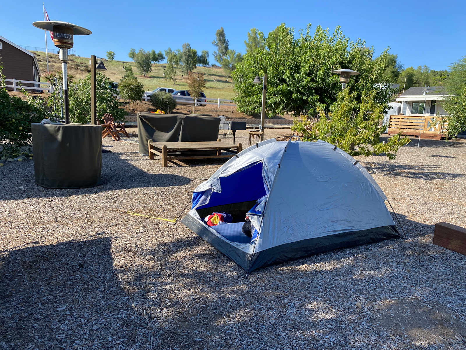 Desert mountain - Agua Dulce, California - glamping.directory