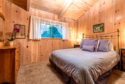 Peaceful Cottage with Deck and River Views in Monte Rio, California - Monte Rio, California - glamping.directory