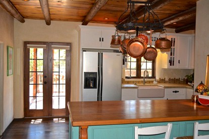 Southwestern Charm at Luxury Adobe Villa with Hot Tub in Taos, New Mexico - Taos, New Mexico - glamping.directory