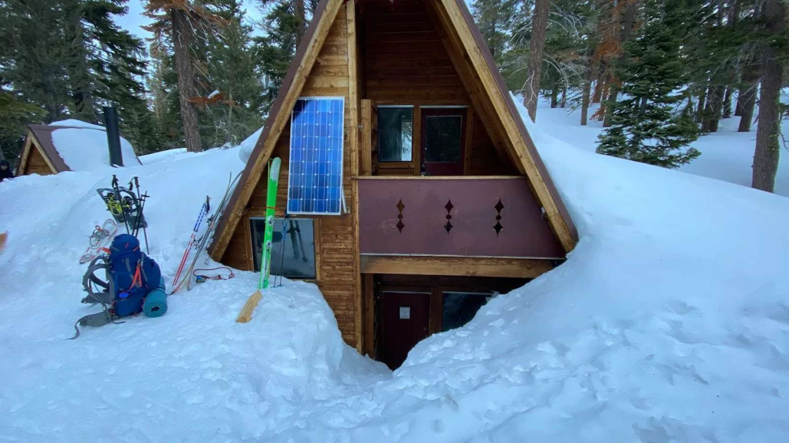 Bradley Hut - Sunnyside Tahoe City, California - glamping.directory