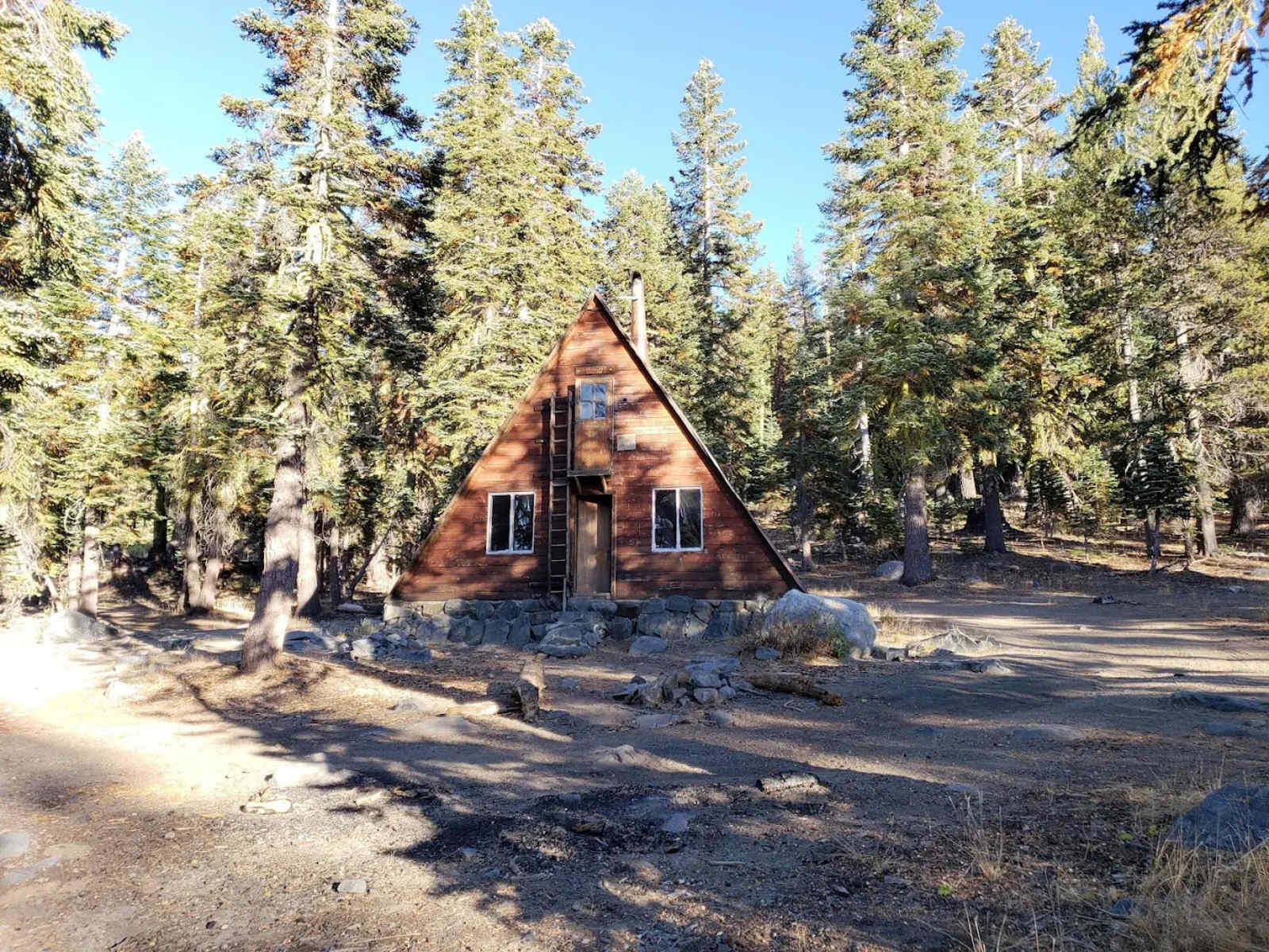Ludlow Hut - Tahoma, California - glamping.directory