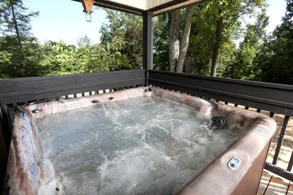 Enormous Cabin Perfect for Groups with Game Room and Hot-Tub in Pigeon Forge, Tennessee - Pigeon Forge, Tennessee - glamping.directory