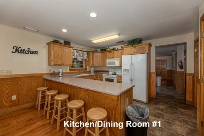 Enormous Cabin Perfect for Groups with Game Room and Hot-Tub in Pigeon Forge, Tennessee - Pigeon Forge, Tennessee - glamping.directory