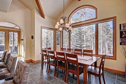 Elegant Cabin Getaway with a near Ski Resorts in Breckenridge, Colorado - Breckenridge, Colorado - glamping.directory