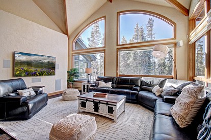 Elegant Cabin Getaway with a near Ski Resorts in Breckenridge, Colorado - Breckenridge, Colorado - glamping.directory