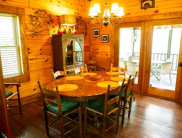 Log Cabin Rental with a Porch near Shenandoah National Park, Virginia - Shenandoah , Virginia - glamping.directory