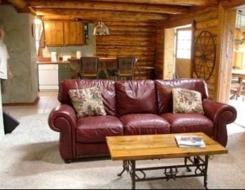Charming Family-Friendly Cabin Rental by Guadalupe River near New Braunfels, Texas - Canyon Lake, Texas - glamping.directory