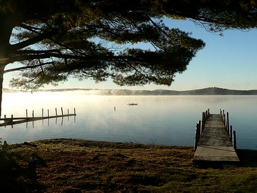 Idyllic Cottage Rental Surrounded by the Belgrade Lakes in Maine - Rome, Maine - glamping.directory