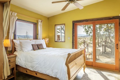Colorful and Original Cabin with Hot Tub Ideal for Enjoying Joshua Tree, CA - Joshua Tree, California - glamping.directory