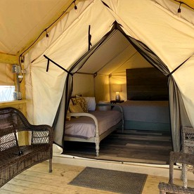 Glamp Like Never Before: Safari Tent Rental Paradise in Cibolo, Texas - Kingsbury, Texas - glamping.directory