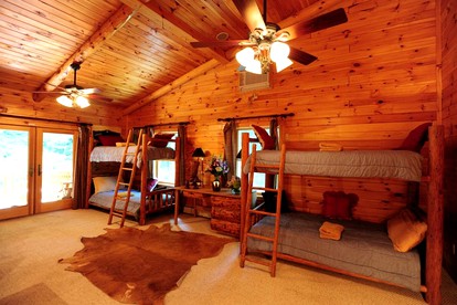 Spacious Villa Rental with a Pool for a Large Group near Catskill Mountains, New York - Fishs Eddy, New York - glamping.directory