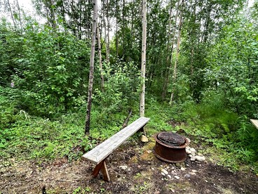 Relaxing Rustic Cabin Retreat, Dry Cabin Experience And Year Round Fishing Fun in Houston, Alaska - Houston, Alaska - glamping.directory