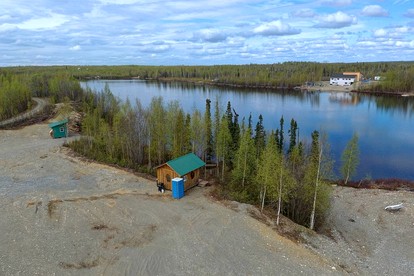 Relaxing Rustic Cabin Retreat, Dry Cabin Experience And Year Round Fishing Fun in Houston, Alaska - Houston, Alaska - glamping.directory