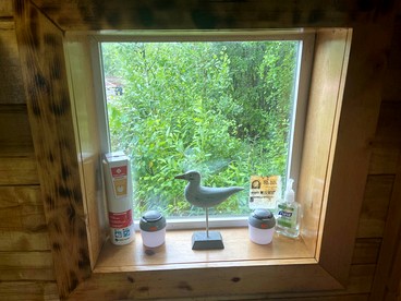 Relaxing Rustic Cabin Retreat, Dry Cabin Experience And Year Round Fishing Fun in Houston, Alaska - Houston, Alaska - glamping.directory