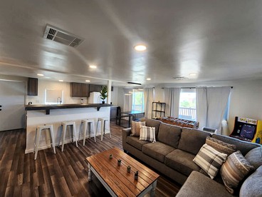 Modern Cabin with Arcade, Foosball Table and Fire Pit in Meadview, Arizona - Meadview, Arizona - glamping.directory