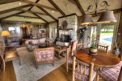 Incredible Luxury Villa Rental with Staff Included on Ranch near Austin, Texas - Brenham, Texas - glamping.directory