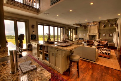 Incredible Luxury Villa Rental with Staff Included on Ranch near Austin, Texas - Brenham, Texas - glamping.directory