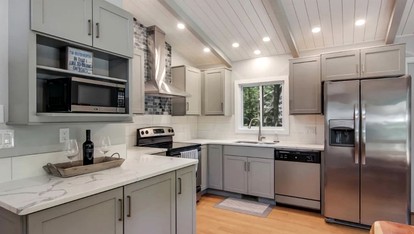Torch Lake Thrills: Your Unique Cabin Retreat for Water Sports Enthusiasts in Michigan - Rapid City, Michigan - glamping.directory