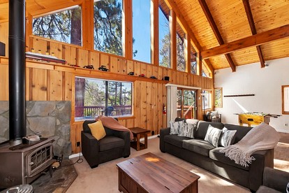 Mountain Cabin with Foosball Table and Outdoor Area in Big Bear Lake, California - Big Bear Lake, California - glamping.directory