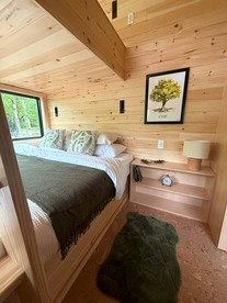 Woodland Tiny Home with Panoramic Views in Pennsylvania Stay - Quakertown, Pennsylvania - glamping.directory