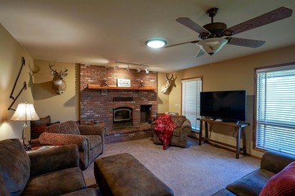 Rural Cabin Rental near Madison River in Ennis, Montana - Cameron, Montana - glamping.directory