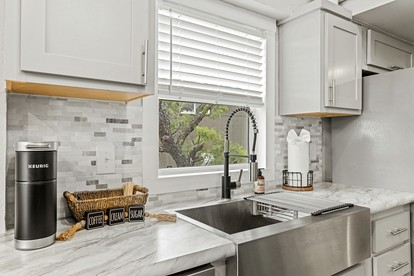 Idyllic Cabin Perfect for a Relaxing Getaway in Texas - Fredericksburg, Texas - glamping.directory