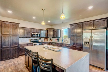 Lovely Luminous Barn with Spectacular Landscape Views in Wyoming - Sheridan, Wyoming - glamping.directory
