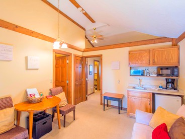Delightful Weekend Getaway for the Perfect Outdoor Experience near Mansfield, Ohio - Fredericktown, Ohio - glamping.directory
