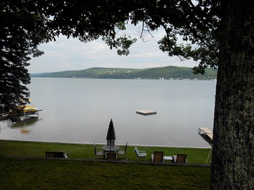 Tranquil Cottage with Spectacular Views on Otsego Lake, New York - Cooperstown, New York - glamping.directory