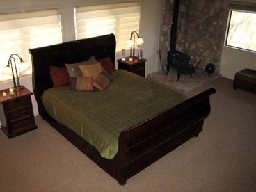 Scenic Cabin for Rent in Kaweah Valley near Sequoia National Park - Three Rivers, California - glamping.directory