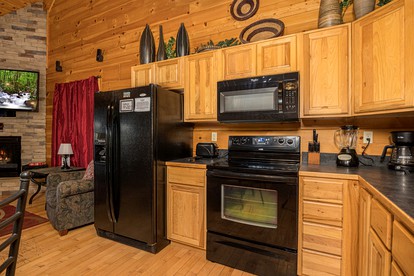 Mountain Cabin with Hot-Tub, Amazing Views and Pools in Sevierville, Tennessee - Sevierville, Tennessee - glamping.directory
