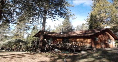 Charming Cabin Rental with Fantastic Views of Slate Mountain near Camp Nelson, California - Springville, California - glamping.directory